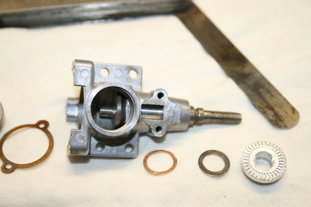 Enya 06 11 Stunter glow engine crank/prop nut help. 02_par10