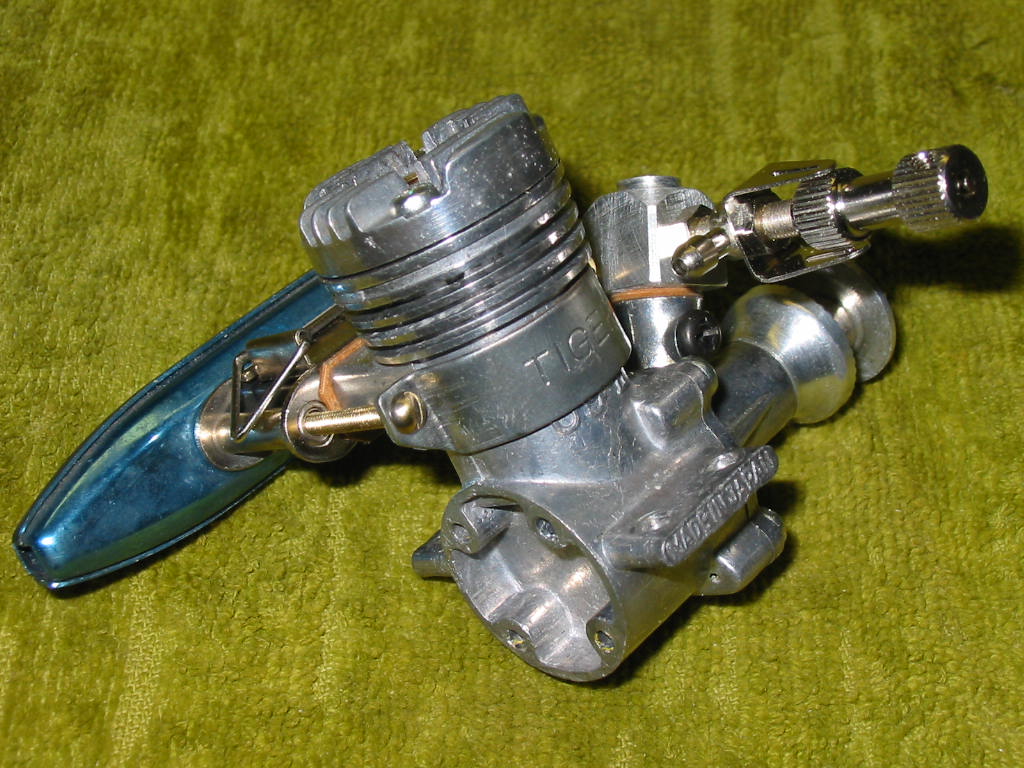 Vintage Tiger muffler/silencer for the Enya .09 or Enya .09-II engine. Enya_182