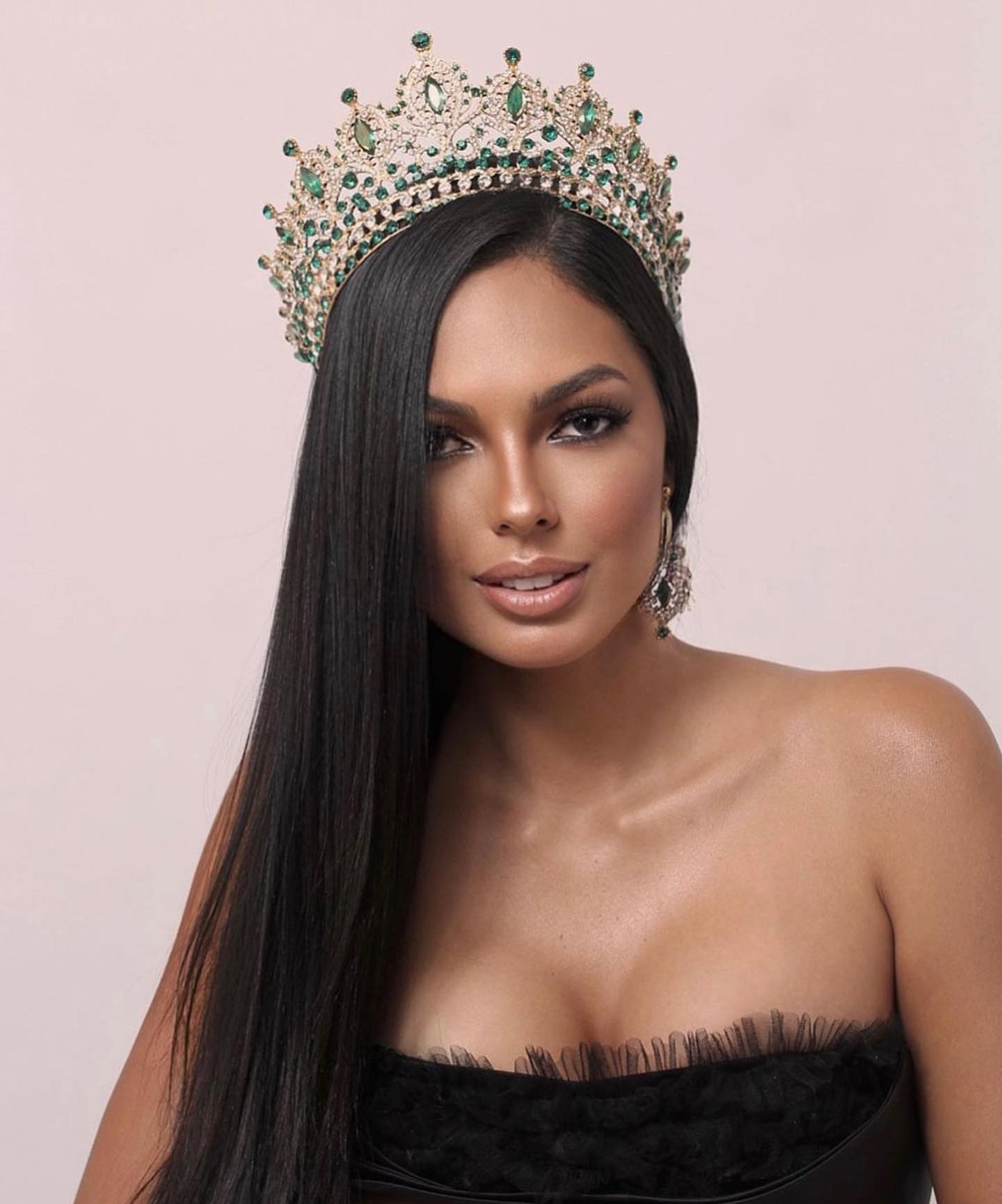 cinthya moura, primeira finailsta de rainha hispanoamericana 2023. - Página 2 44193617