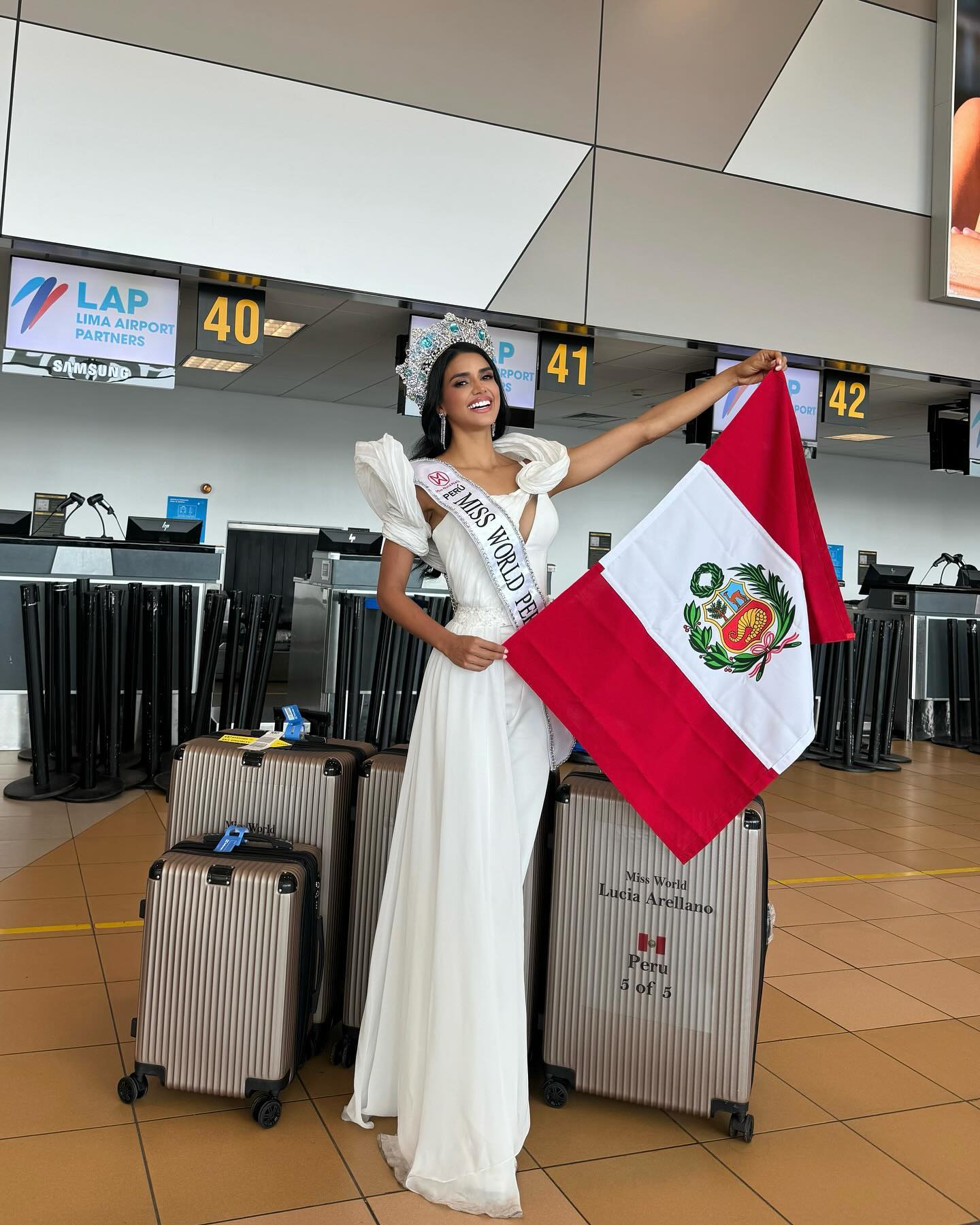 lucia arellano, miss world peru 2023. - Página 3 44869812