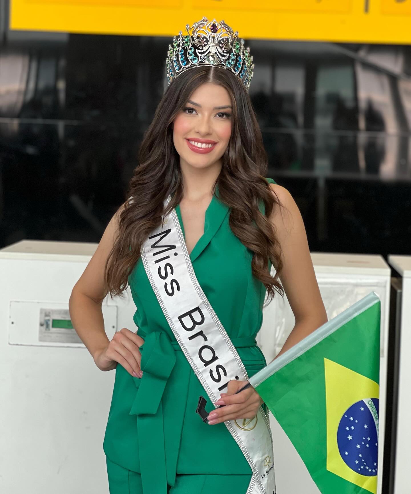 leticia frota, top 8 de miss world 2023. - Página 7 45000017