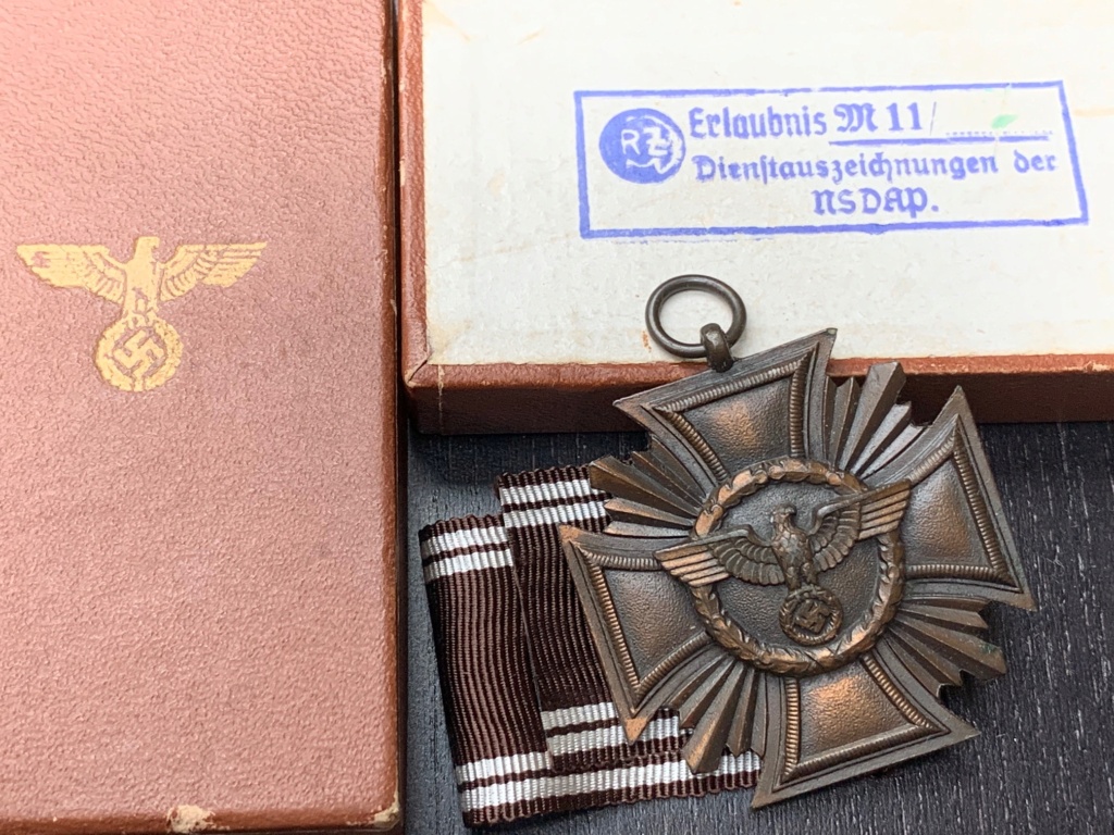 Médailles de service dans le NSDAP Img_9416