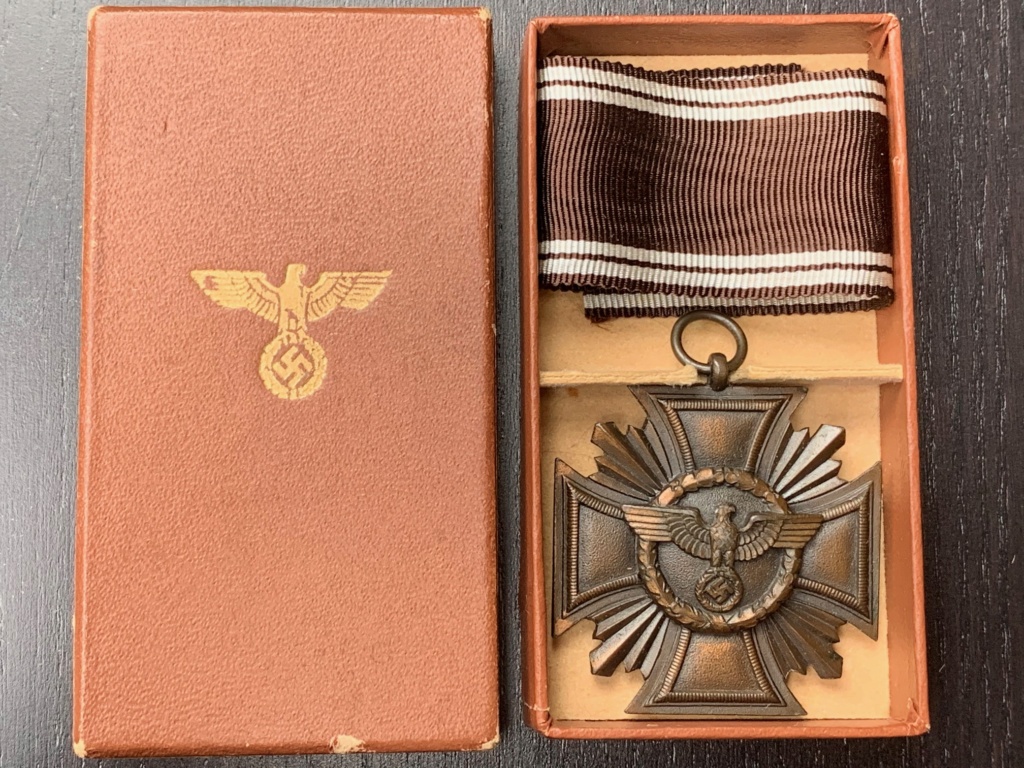 Médailles de service dans le NSDAP Img_9417