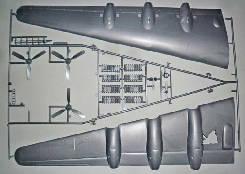 B-36   Langstreckenbomber der US Airforce von Monogram in 1:72. Sam_2514