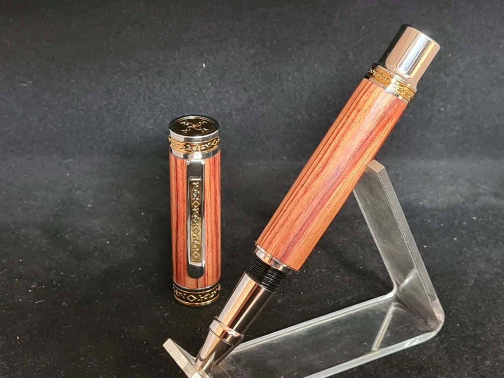 Tulip Rosewood Pen Custom made 20220921