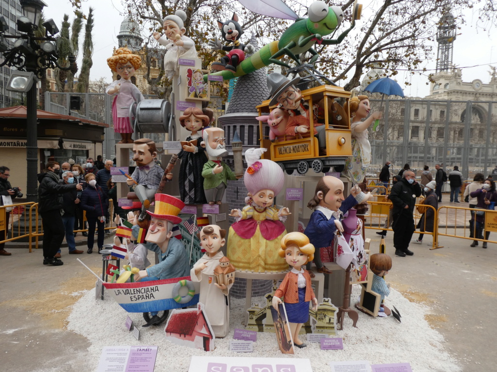Carnaval "LAS FALLAS" de Valencia en Espagne P1110314