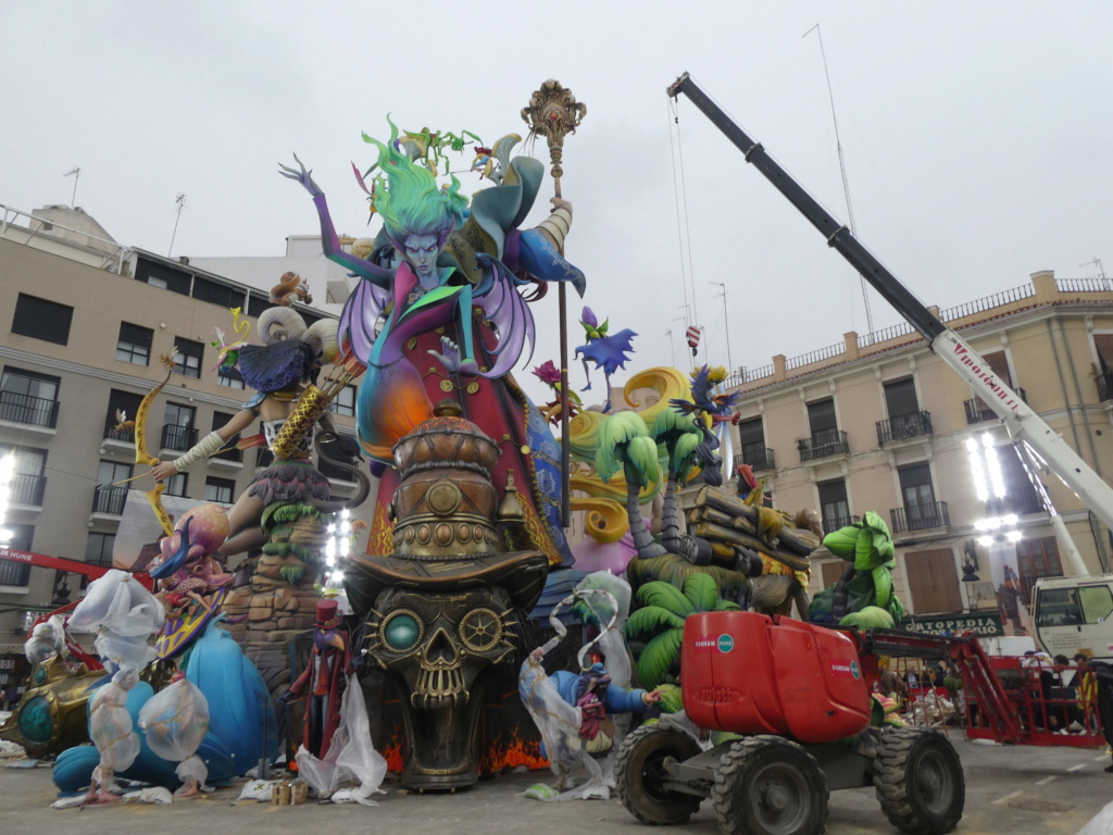 Carnaval "LAS FALLAS" de Valencia en Espagne P1110410