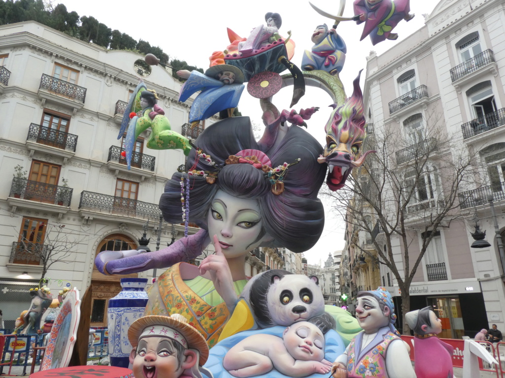Carnaval "LAS FALLAS" de Valencia en Espagne P1110411