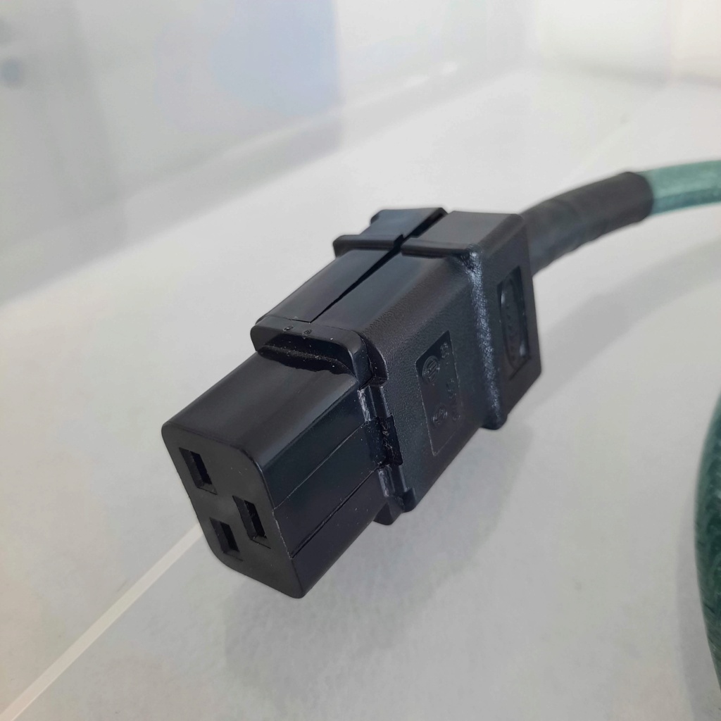 Isotek High Performance Power Cord 20A - 1.5m 20220733