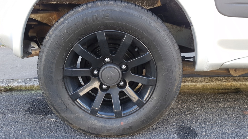 Jimny allemand de 2015, cherche nouveaux pneus. 20230210