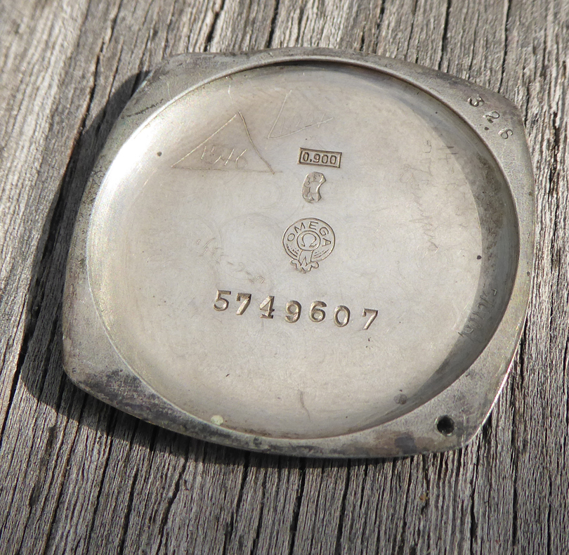 Sujets historiques généraux Omega114
