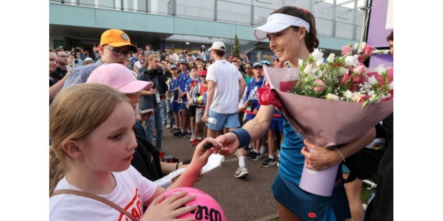 Alizé Cornet - 2  - Page 54 Alize-58