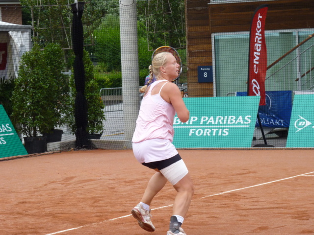 Kiki Bertens - Page 48 P1000225