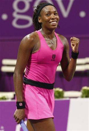 Venus & Serena Williams - 3 - Page 56 Venus-18