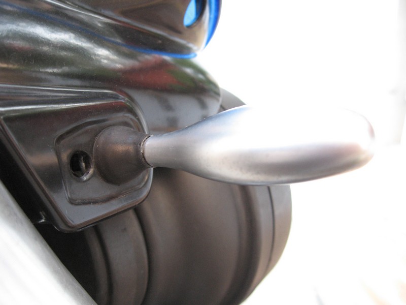 clignotants sur buell xb12s Img_1413