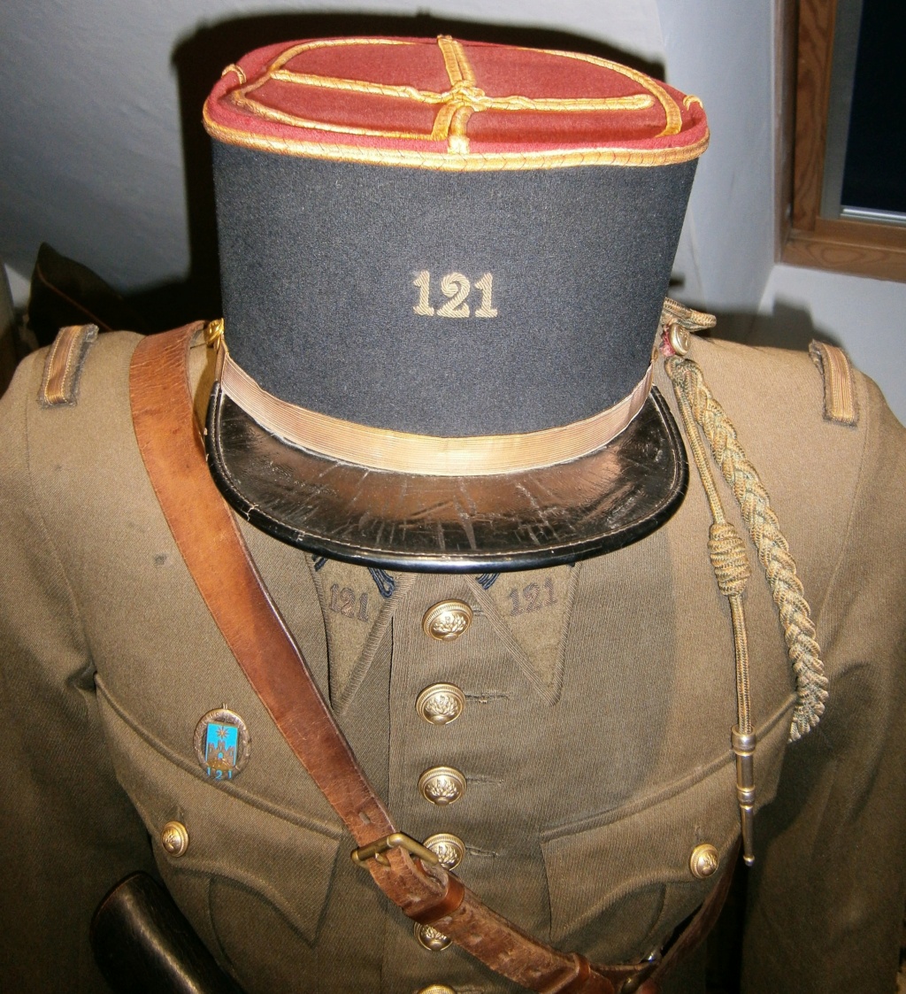 adjudant du 121ème régiment d'infanterie, veste à col aiglon P1270012