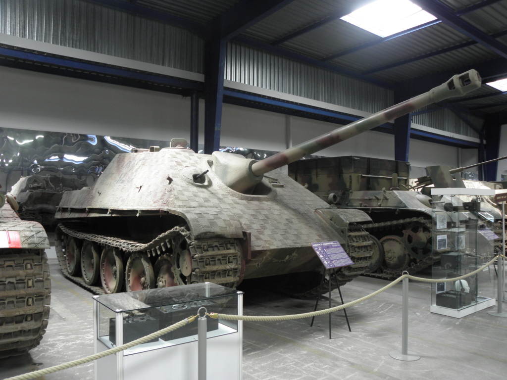 musée des blindés de SAUMUR, partie chars allemands P7200017