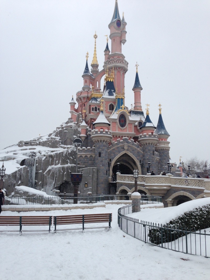 disneyland neige - Vos photos de Disneyland Paris sous la neige ! - Page 26 Photo_44