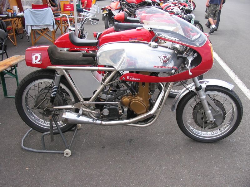 Autour d'un Café Racer - Page 2 145_4511