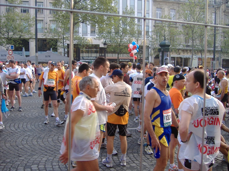 Marathon de Paris 2007 Dscf4011