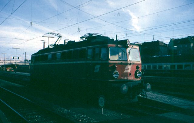 Die Baureihe 1042 der ÖBB 1042_510