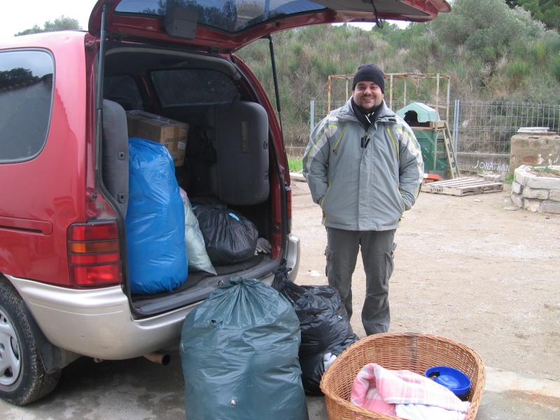 Donación de medicamentos, mantas, juguetes... Enero 2010 GRACIAS MO!!! 013_210