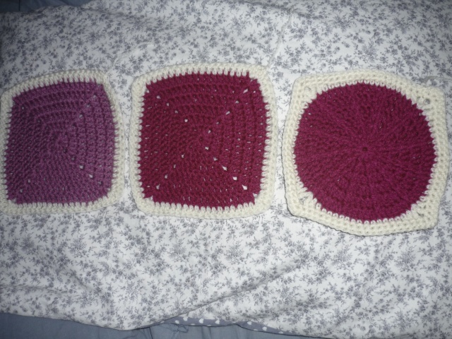 carrés crochet pour couverture  - Page 3 P1060013