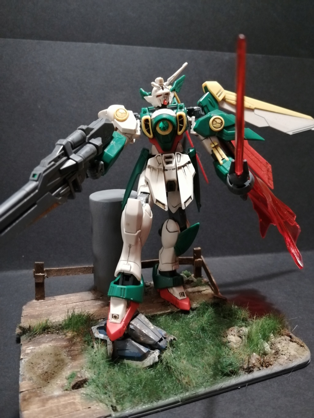 WING GUNDAM FENICE 1/144 et  Img_2181