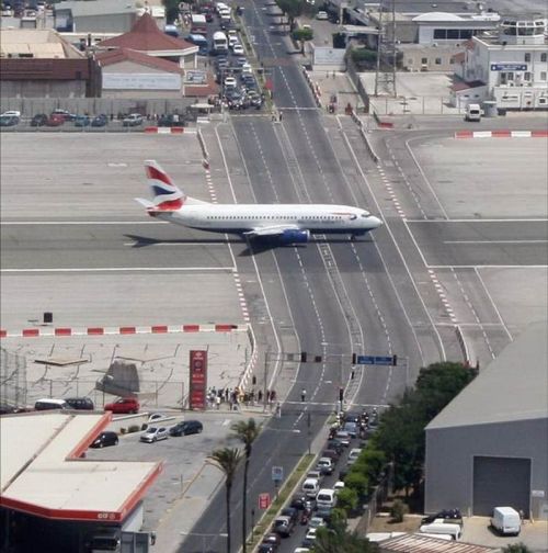 Gibraltar Airport - 10 Pics Archi143