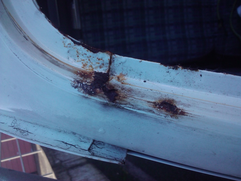 Windscreen and rust (lots of pics) 2012-115