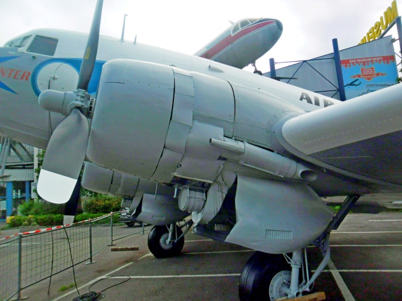 Beginn der Restaurierung einer DC-3 im Technikmuseum Speyer. Sam_2521