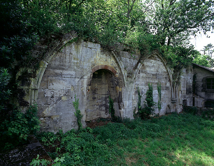 Le tombeau de coeur de Philippe IV le Bel à Poissy (disparu) Poissy22