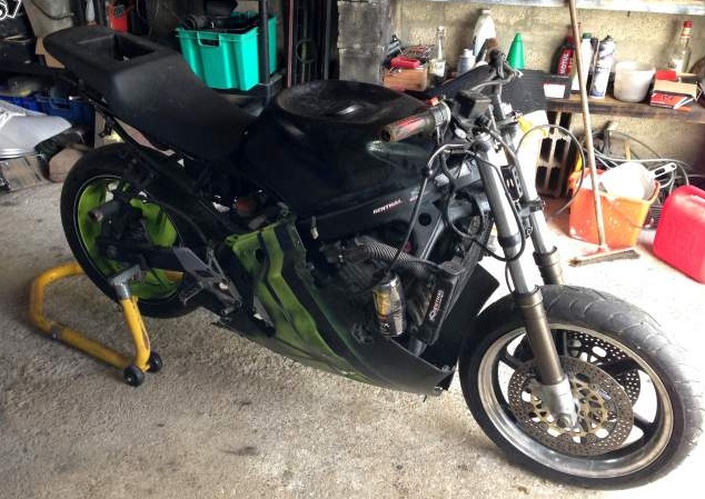 zx6r 636 2006 et le pc25 brest Sans_t10