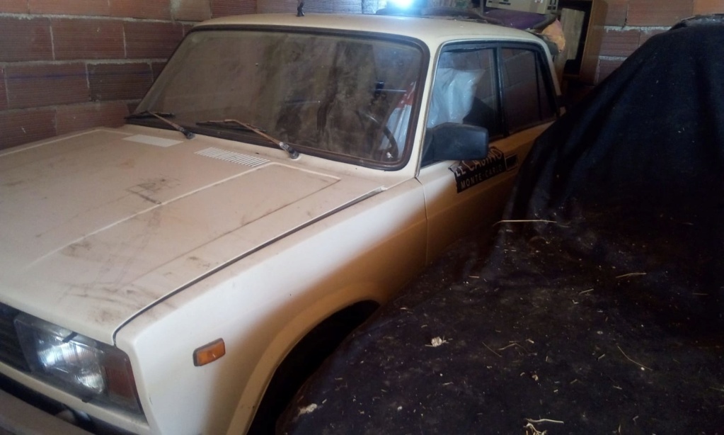 Lada 2105 69 000km AV - 1000e - A voir dans le 71 B11