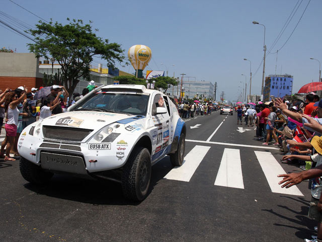 Imágenes del inicio del rally "Dakar 2013" Dakar111