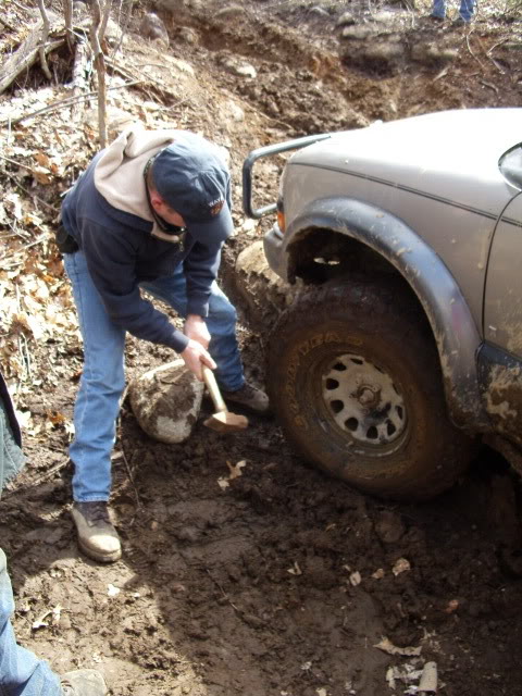 Trail repairs: Tire leaking around the bead Slow_l10