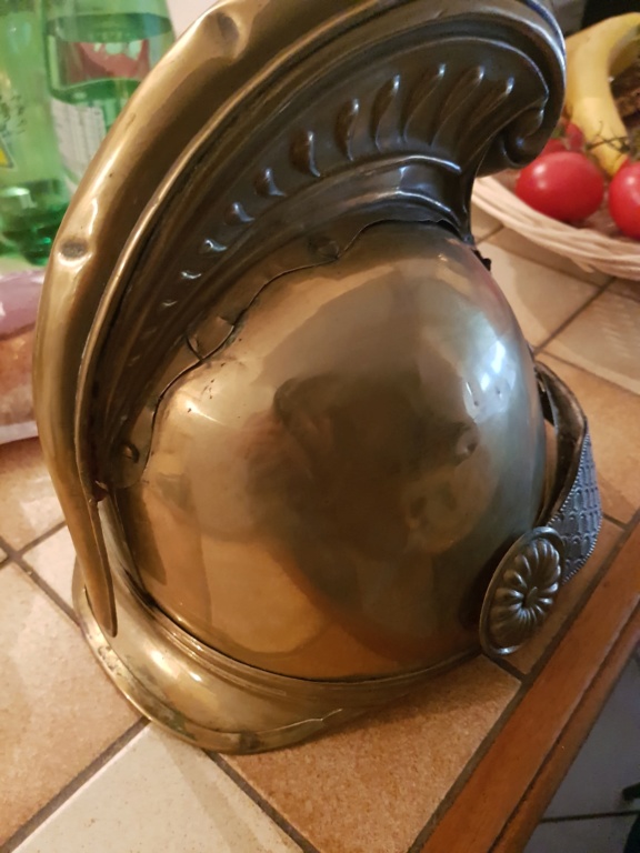 Casque de pompier ou militaire ? Casque10