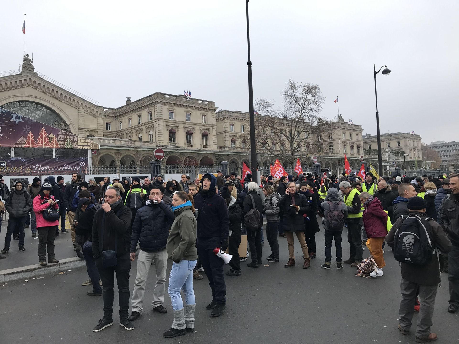Réforme des retraites: la France entière mobilisée pour ce premier jour de grève 34f50910