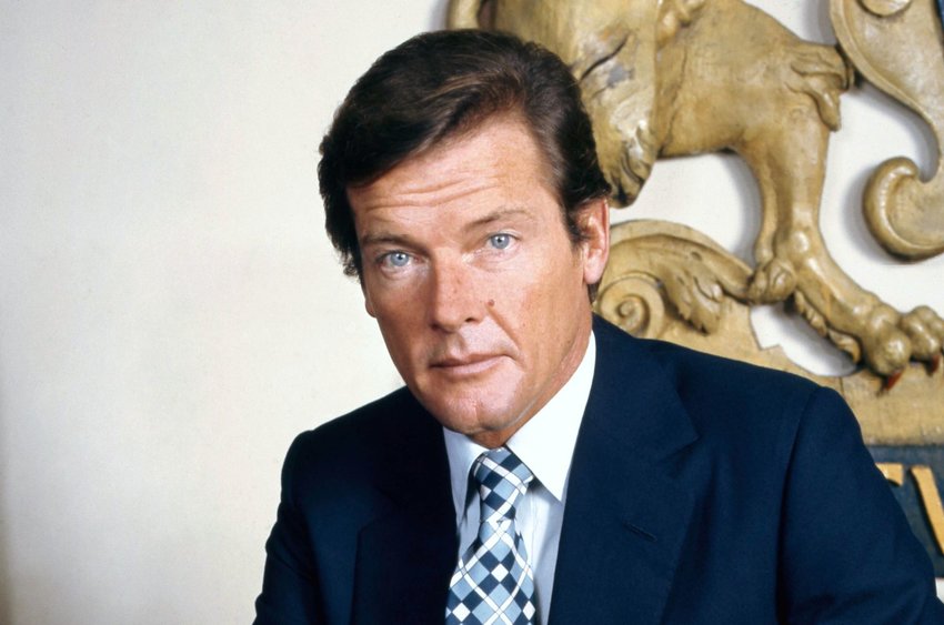 Which actor played James Bond only once? Sir_ro10