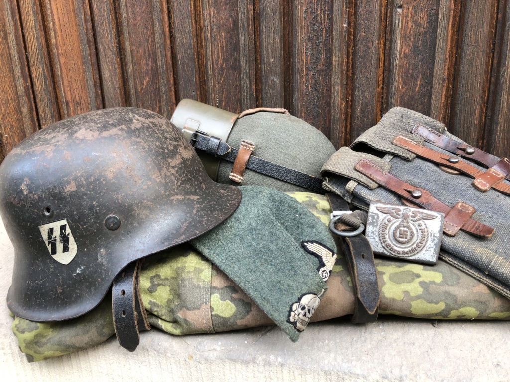 postez vos articles Waffen-SS - Page 5 E8dddc10