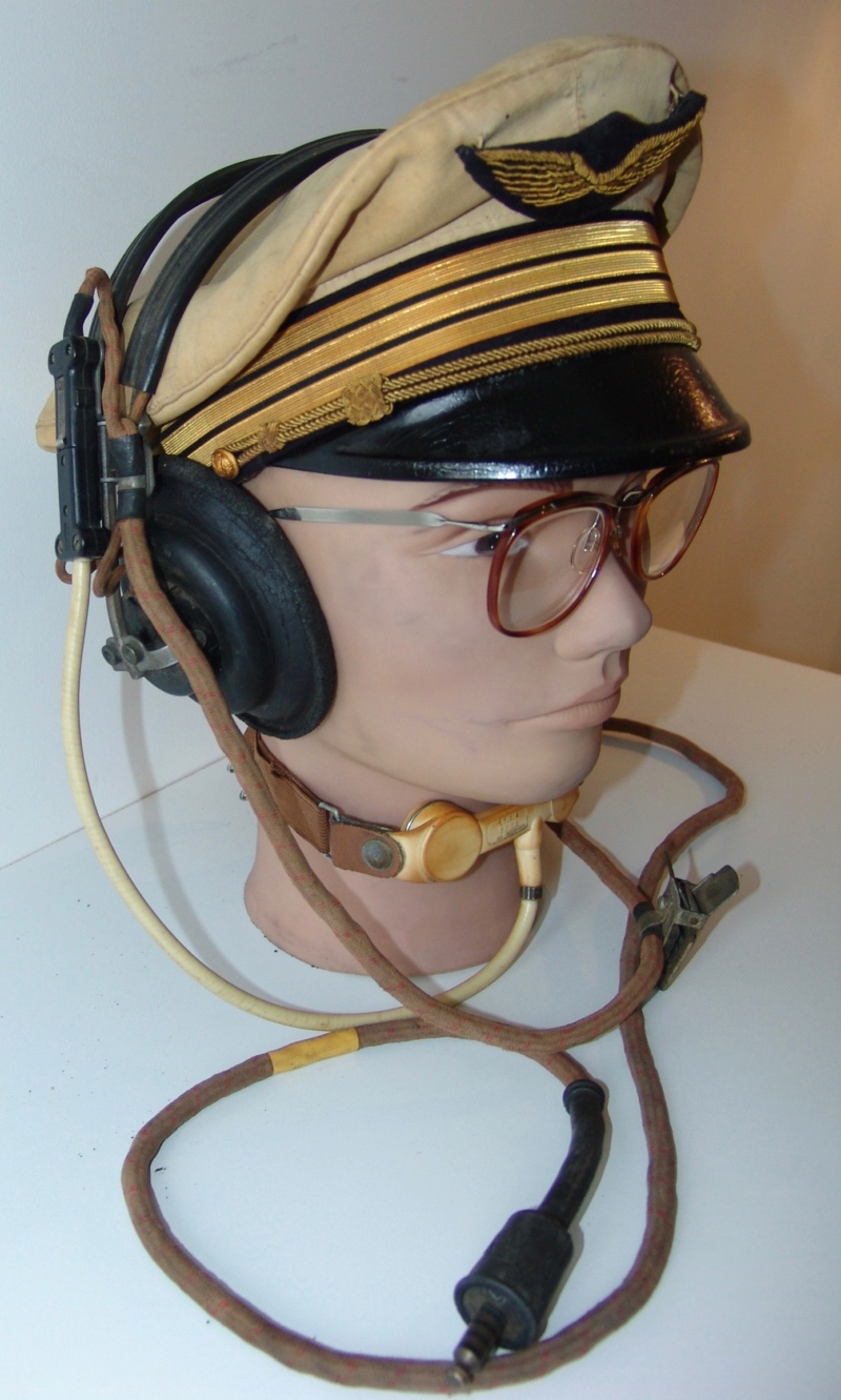 Aviation - Tête d'un pilote de Dakota Dsc00727