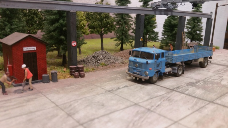 W50 Doka Sattelzugmaschine und Auflieger HLS 100.02 20180618