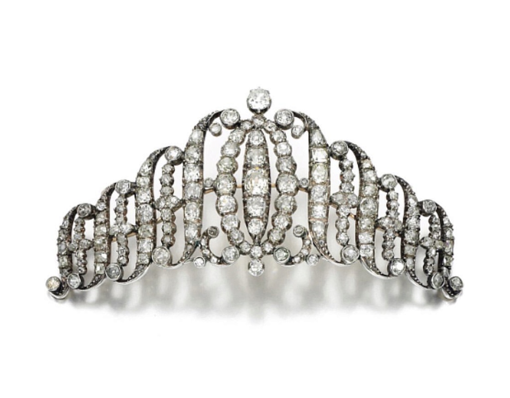 TIARAS (II) - Página 13 74382110