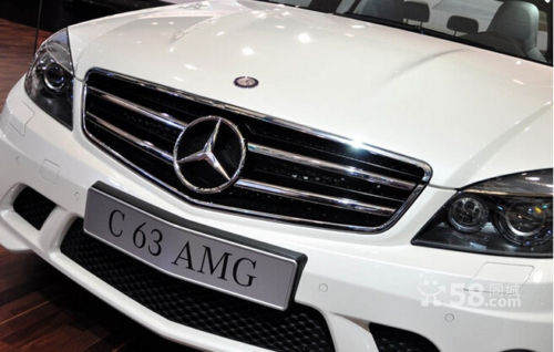 W204 - Grade frontal, serie C W204, AMG look - Vendido S-l50010