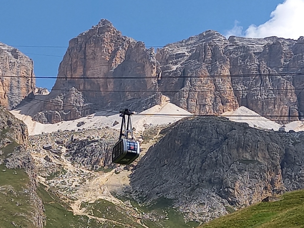 LE CORP BO da.s les Dolomites  20220116