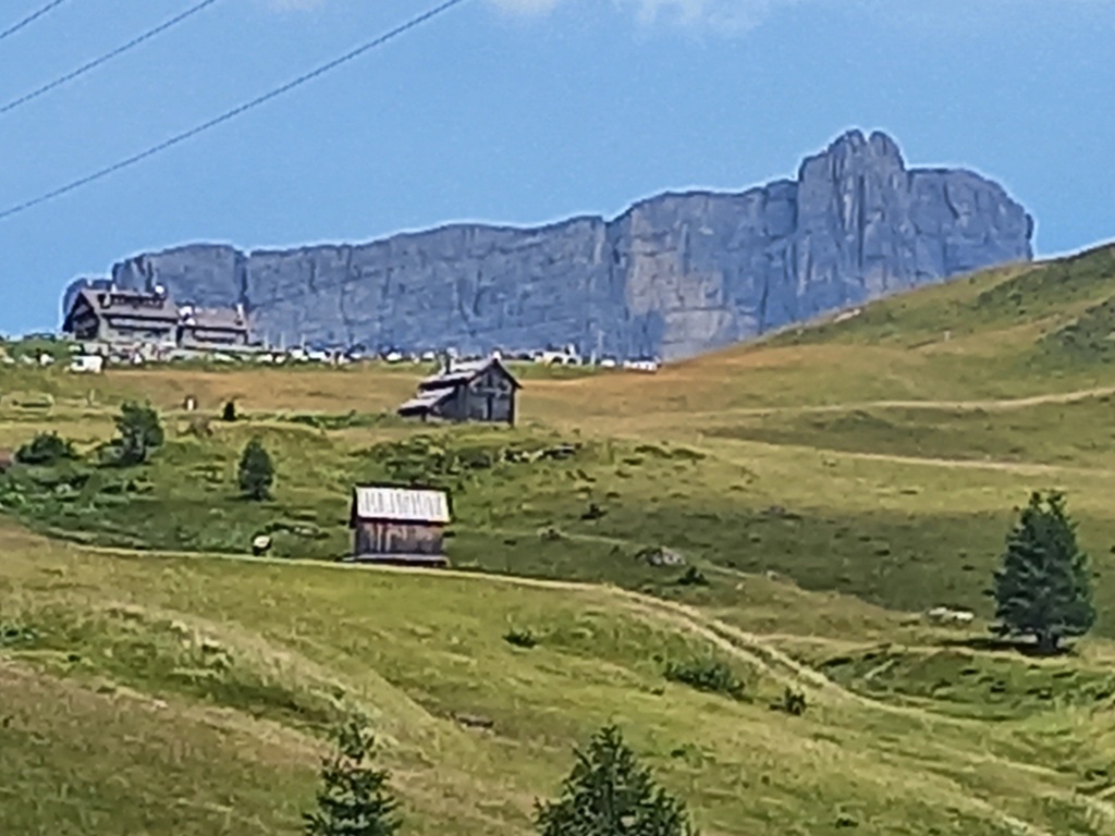 LE CORP BO da.s les Dolomites  20220797