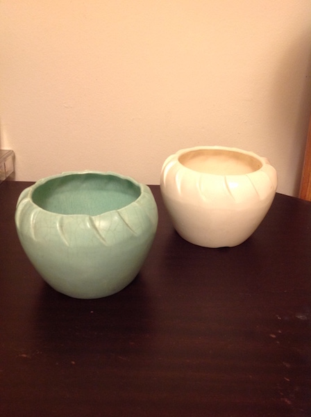 please id my art deco stamped "white Pottery" 2 bowls from california  Img_2411