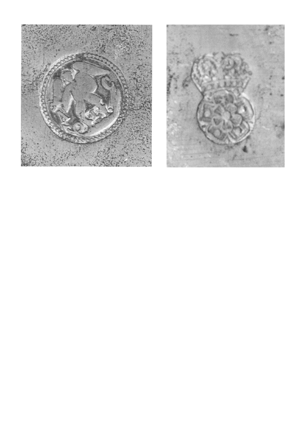 Petit plat en étain origine et date à détermineés - 2 poinçons. Sans_t11