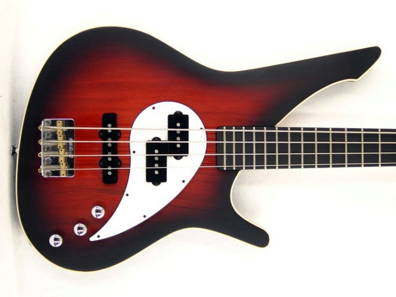 Manne Fillmore Electric Bass.  P4020012