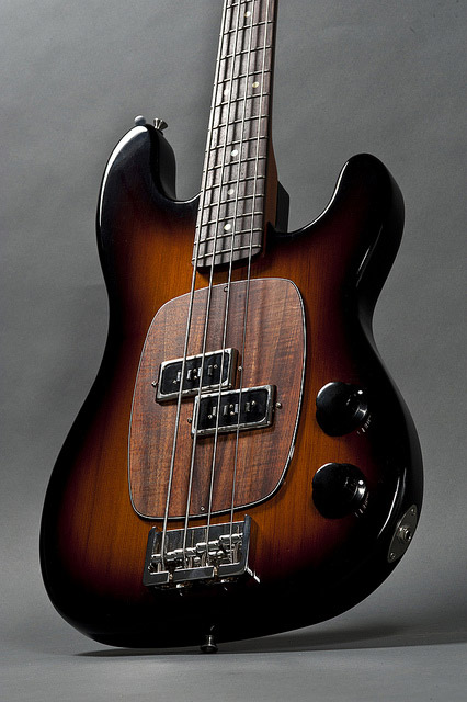 Ronin Prætorian Bass. Ronin-11